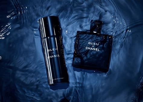 bleu de chanel homme coffret|what does bleu De Chanel smell like.